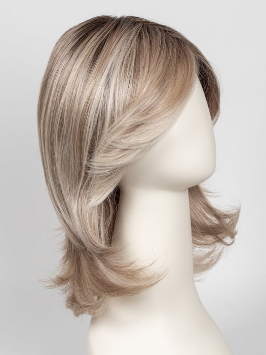 RL19/23SS SHADED BISCUIT | Light Ash Blonde Evenly Blended with Cool Platinum Blonde and Dark Roots