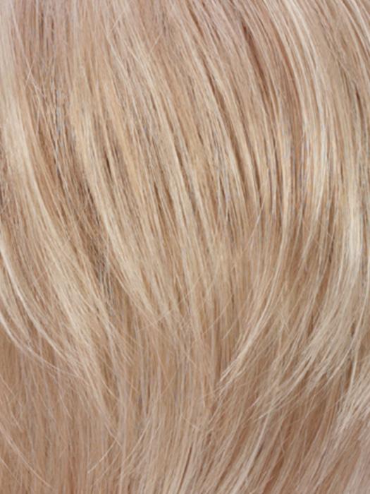 R16/88H | Honey Blonde With Lightest Blonde Highlights
