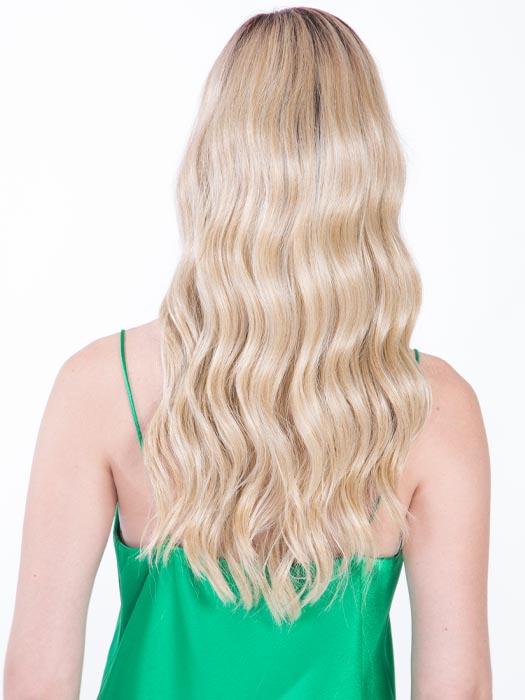 HONEY WITH CHAI LATTE | Light Golden Brown with Pale Golden Blonde & Medium Golden Blonde Highlights on Top, Medium Brown Roots