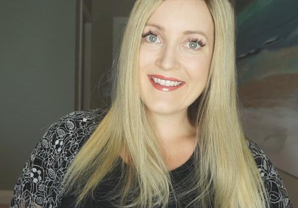 Top Form 18" Topper Review - by Guest Blogger Allison Kroeker