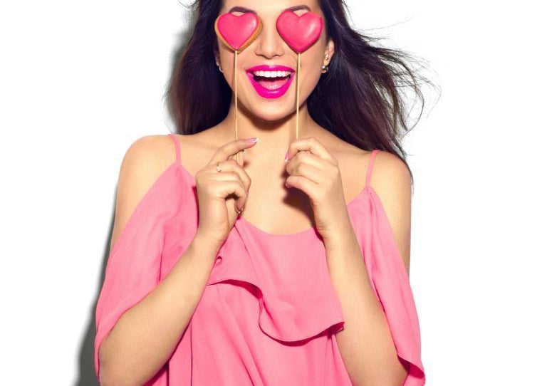 A Valentine's Day Sale & Simmering Styles to Show Our Love!