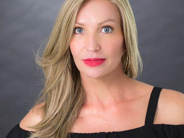 Meet Kim Hammon - YouTube Wig Blogger