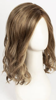 GL14-16SS SS HONEY TOAST | Chestnut brown base blends into multi-dimensional tones of medium brown and dark golden blonde.