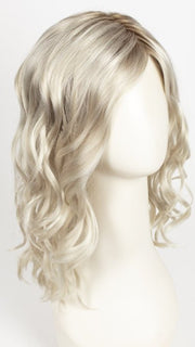 GL23-101SS SS SUN-KISSED BEIGE | Dark golden blonde base blends into multi-dimensional tones of lightest beige blonde