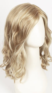 GL14-22SS SANDY BLONDE | Dark Golden Blonde base blends into multi-dimensional tones of Medium Gold Blonde and Light Beige Blonde