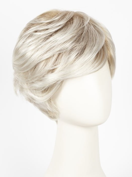 GL23-101SS SS SUN-KISSED BEIGE | Dark golden blonde base blends into multi-dimensional tones of lightest beige blonde