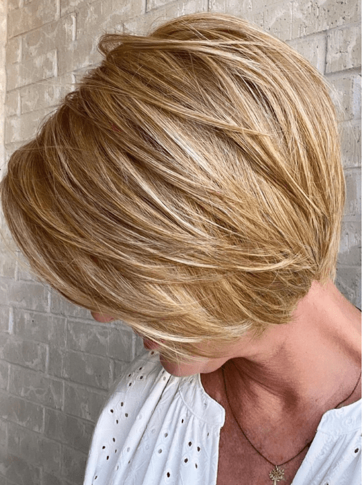 Jenny B. @thewiggygirl wearing STRAIGHT UP WITH A TWIST by RAQUEL WELCH WIGS in color RL14/25 HONEY GINGER | Dark Blonde Evenly Blended with Medium Golden Blonde