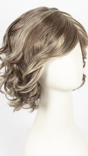 GL18-23 TOASTED PECAN | Ash Brown with Cool Blonde Highlights