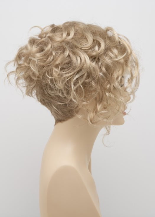MEDIUM BLONDE | Soft Golden Blonde with Champagne Blonde highlights