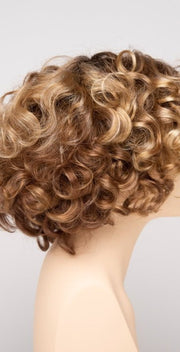 GOLDEN NUTMEG | Medium Brown roots with overall Warm Cinnamon base and Golden Blonde highlights