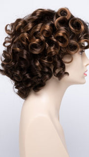 CHOCOLATE CARAMEL | Medium Brown with Soft Red and Blonde highlights