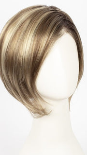 RH12/26RT4 | Light Brown w/Fine Golden Blonde Highlights & Dark Brown Roots