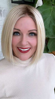 Marcie @wig.obssessed wearing EURO CHIC by TRESSALLURE in 24/102/R12 | Gold Blonde with Platinum highlights with Gold Brown roots
