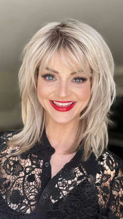 Sandy @i_be_wiggin wearing KARI by ENVY BY ALAN EATON in color PLATINUM SHADOW | Light Blonde with Dark Roots