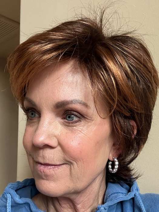 Susan Sparks @sparkles_intheworld is wearing TREND SETTER by RAQUEL WELCH in color R3329S+ GLAZED AUBURN | Rich Dark Auburn with Pale Ginger Blonde Highlights