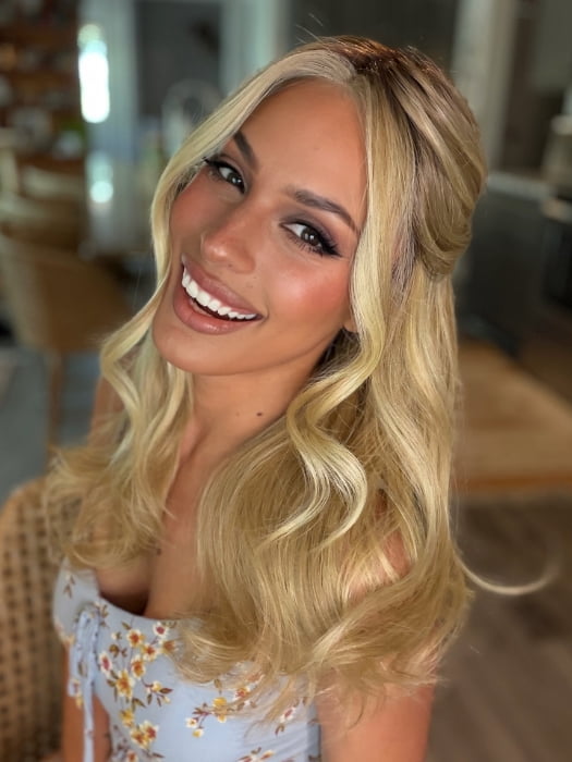 Roxie wearing DIVA by ELLEN WILLE (Styled) in SAHARA-BEIGE-ROOTED 26.20.25 | Light Golden Blonde, Light Strawberry Blonde, and Lightest Golden Blonde blend with Dark Shaded Roots