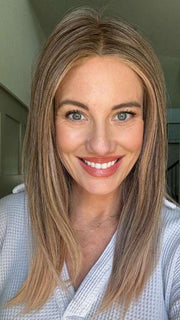 Jenny B @thewiggygirl wearing SLEEK by ELLEN WILLE in POWDER BLONDE TIPPED | Light Brown and Lightest Ash Blonde with Red Violet Blended with Pale Pink and Lighter Tipped Ends