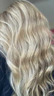 Emily H. wearing MAYA HAND TIED by ENVY in PROSECCO (12/24/102R8)| Rooted Neutral Light Medium Blonde