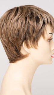 SPARKLING CHAMPAGNE | Medium Brown roots with overall Strawberry Blonde base and soft Golden Blonde highlights
