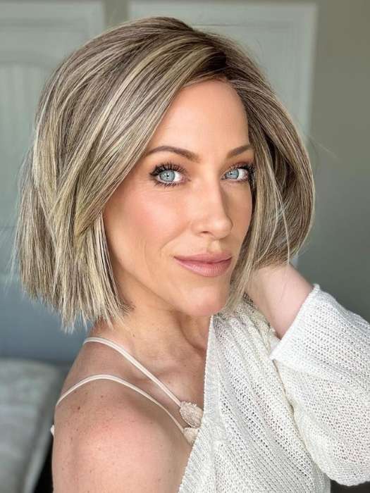 Kristyna Moore @kristynamoore wearing LIA II by ELLEN WILLE in color SAND MULTI ROOTED 14.24.12 | Medium Ash Blonde, Lightest Ash Blonde, and Lightest Brown Blend with Dark Shaded Roots