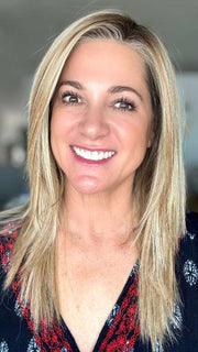 Susan Cooke @wigs_with_wisdom wearing WELL PLAYED by RAQUEL WELCH in color RL14/22SS SHADED WHEAT | Dark Blonde Evenly Blended with Platinum Blonde with Dark Roots