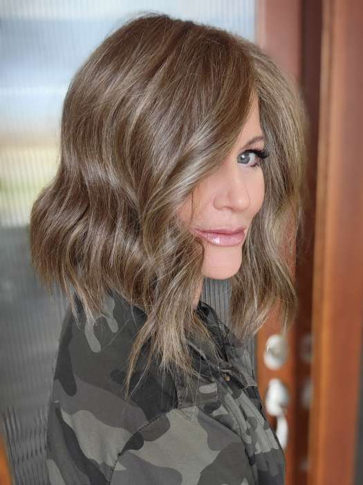 Natalie Gray @vanish.into.thin.hair wearing SKYLAR by JON RENAU in color 10RH16 CAFFE MOCHA | Light Brown with 33% Light Natural Blonde Highlights