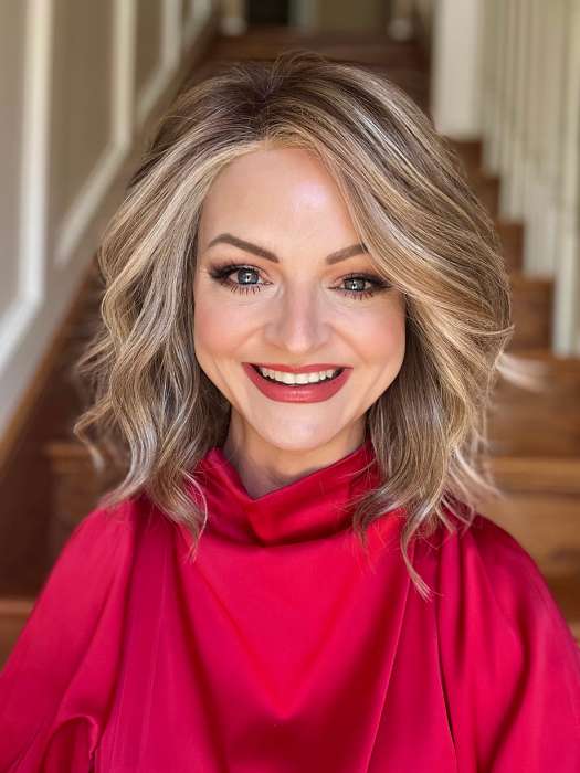 Sandy @i_be_wiggin wearing SIMMER by RAQUEL WELCH WIGS in color RL12/22SS SHADED CAPPUCCINO | Light Golden Brown Evenly Blended with Cool Platinum Blonde Highlights with Dark Roots