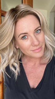 Jenny B. @thewiggygirl wearing SKYLAR by JON RENAU in color FS17/101S18 PALM SPRINGS BLONDE | Light Ash Blonde with Pure White Natural Violet Bold Highlights, Shaded with Dark Natural Ash Blonde