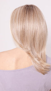 Ava wearing DREW by JON RENAU in 101/88/27S8 CATALINA BLONDE | Pale blonde with Pure White Natural Violet halo highlights, shaded medium brown