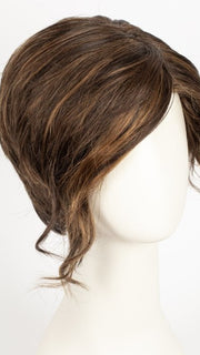 RM6/28F | Chestnut Brown and Light Auburn