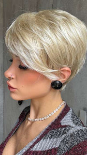 Maria @mariasoccorsalaforge wearing AMARA by RENE OF PARIS in color CREAMY-BLONDE | Platinum and Light Gold Blonde Evenly Blended