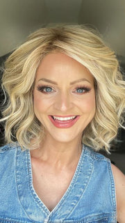 Sandy @i_be_wiggin wearing ECLAT by ELLEN WILLE in color SANDY-BLONDE-ROOTED | Medium Honey Blonde, Light Ash Blonde, and Lightest Reddish Brown blend with Dark Roots