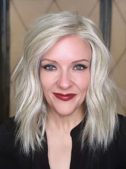 Marcie Mertz @wig.obsessed wearing BIG SPENDER by RAQUEL WELCH WIGS in color RL19/23 BISCUIT | Light Ash Blonde Evenly Blended with Cool Platinum Blonde