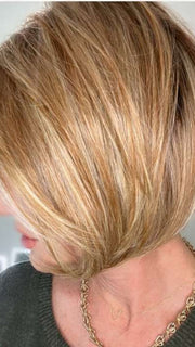 Jenny B. @thewiggygirl wearing STRAIGHT UP WITH A TWIST by RAQUEL WELCH WIGS in color SS14/22 SHADED WHEAT | Dark Blonde Evenly Blended with Platinum Blonde and Dark Roots