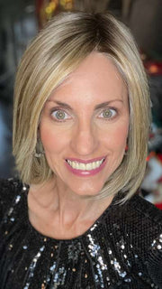 Lisa Mullins @beautifulyouwigreviews wearing PORTRAIT MODE by RAQUEL WELCH WIGS in color RL16/21SS SHADED SAND | Light Blonde shaded with Medium Brown