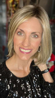 Lisa Mullins @beautifulyouwigreviews wearing PORTRAIT MODE by RAQUEL WELCH WIGS in color RL16/21SS SHADED SAND | Light Blonde shaded with Medium Brown