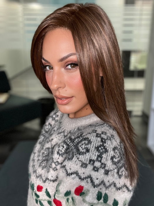 ROXIE wearing WELL PLAYED by RAQUEL WELCH in RL6/30 COPPER MAHOGANY | Medium Brown Evenly Blended with Medium Auburn