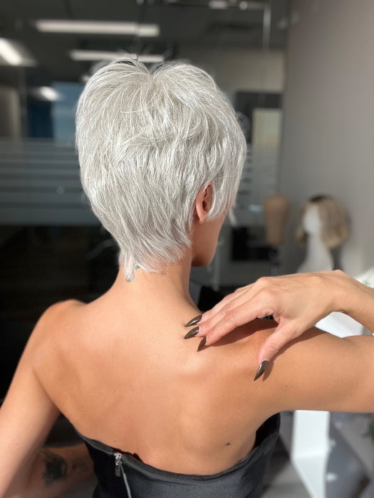 ROXIE wearing DREAM DEBUT by GABOR in LIGHT GREY | Silver to light gray