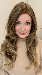 Mel B. @mels.be.ageless straightened the curls of her Brianna by Envy in Frosted using the 3-in-1 Airstyler. Not Dual Voltage -For USA 
Input:12V~ | 900W | 50/60Hz