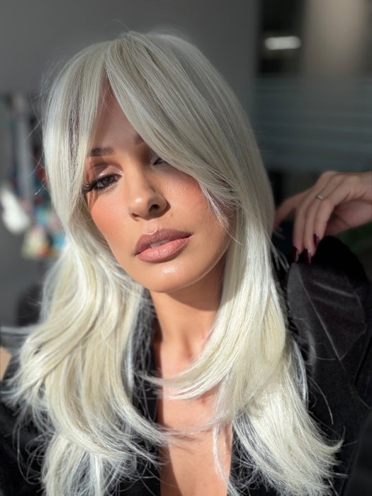 Roxie Wearing SPOTLIGHT by RAQUEL WELCH in RL16/22 ICED SWEET CREAM | Pale Blonde with Slight Platinum Highlighting