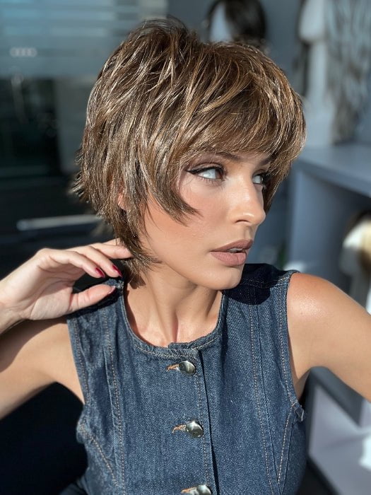 Roxie is wearing CHAT by ELLEN WILLE in color GF6-30 COPPER MAHOGANY | Medium Brown Evenly Blended with Medium Auburn