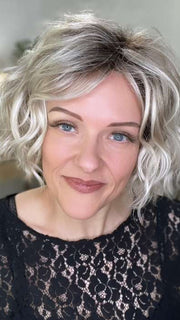 Marcie Mertz @wig.obsessed wearing DANCE by ELLEN WILLE in color LIGHT CHAMPAGNE ROOTED 23.1001.14 | Light Beige Blonde, Medium Honey Blonde, and Platinum Blonde blend with Dark Roots