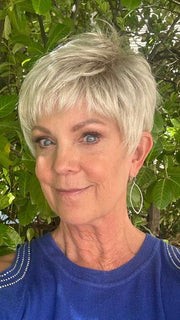 Susan @an_affair_with_hair wearing TAB by ELLEN WILLE in color CHAMPAGNE ROOTED | Light Beige Blonde, Medium Honey Blonde, and Platinum Blonde blend with Dark Roots