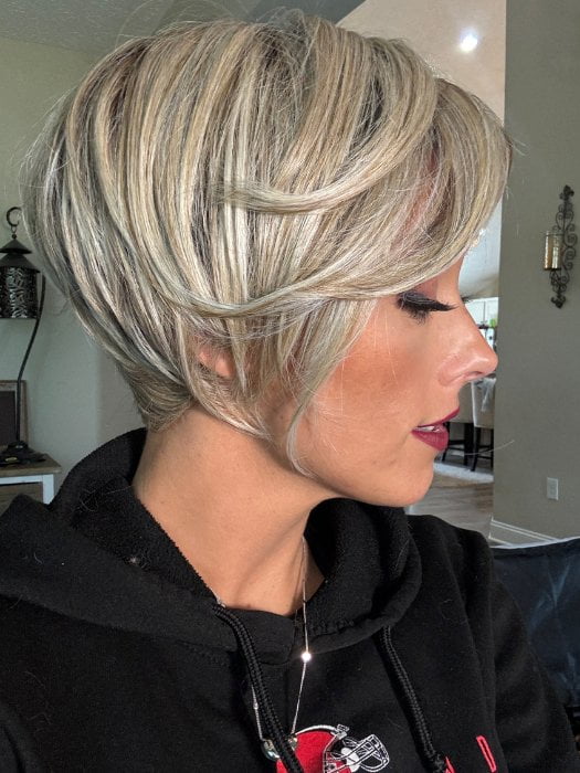 Nichole wearing ALETTA by ELLEN WILLE in IVORY-BLONDE-SHADED 101.16.14 | Medium Ash Blonde and Medium Blonde blend with Pearl Platinum and Shaded Roots