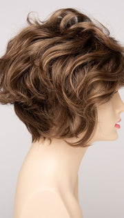 TOASTED SESAME | Medium Brown roots with overall Warm Cinnamon base and Golden Blonde highlights