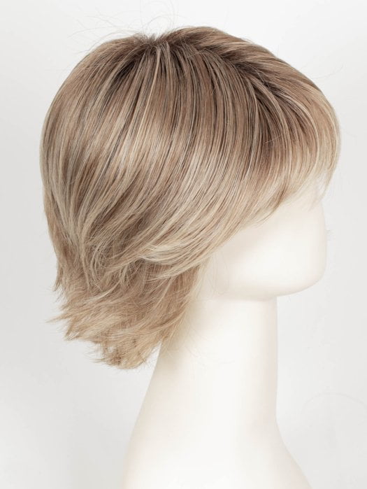 14/23/R8 | Light Brown blended with Platinum Blonde, Shaded with Dark Roots