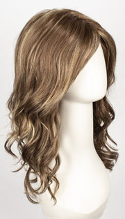 R8/26H | Golden Brown with Golden Blonde Highlights