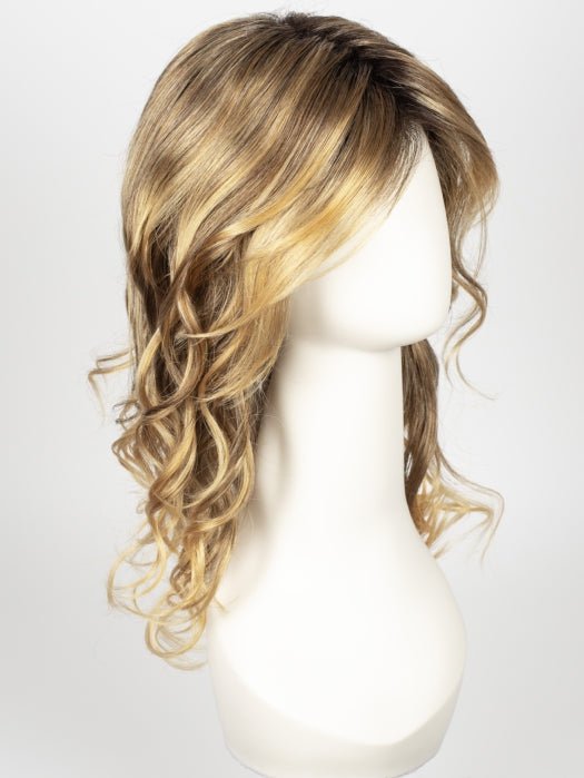 ROM6240RT4 | Golden Brown Base with a Subtle Graduation to Copper Blonde