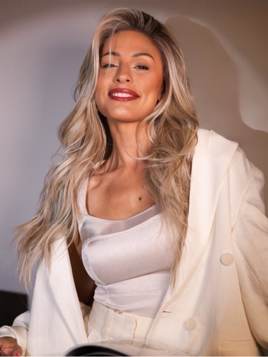 Roxie is wearing RUNWAY REHEARSAL by RAQUEL WELCH in RL19/23SS SHADED BISCUIT | Light Ash Blonde Evenly Blended with Cool Platinum Blonde with Dark Roots