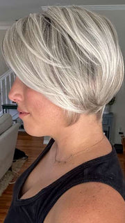 Jen Brown @being_mrs_brown wearing IDALIA by JON RENAU in color FS17/101S18 PALM SPRINGS BLONDE | Light Ash Blonde with Pure White Natural Violet Bold Highlights, Shaded with Dark Natural Ash Blonde
